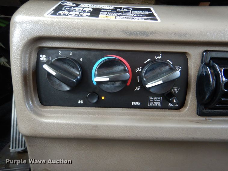 image for item DM3897 2007 Mack CHN613  dump truck