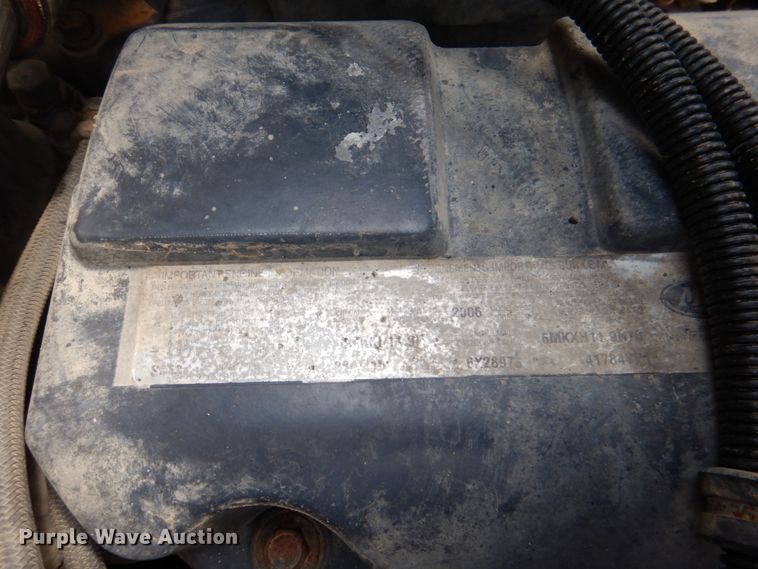 image for item DM3897 2007 Mack CHN613  dump truck