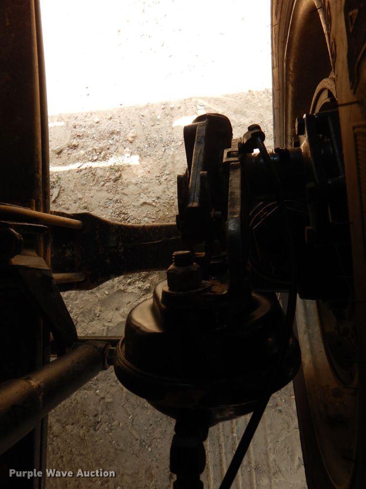 image for item DM3897 2007 Mack CHN613  dump truck