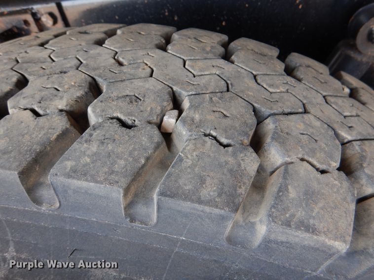 image for item DM3897 2007 Mack CHN613  dump truck