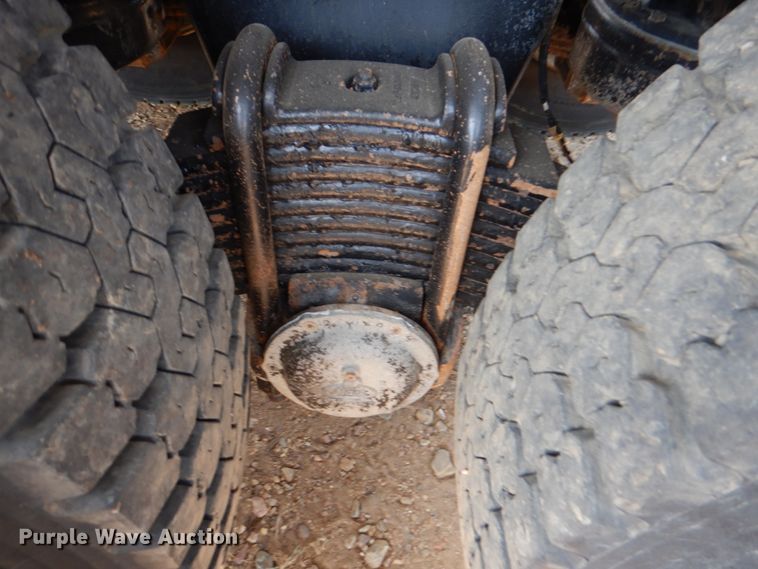 image for item DM3897 2007 Mack CHN613  dump truck