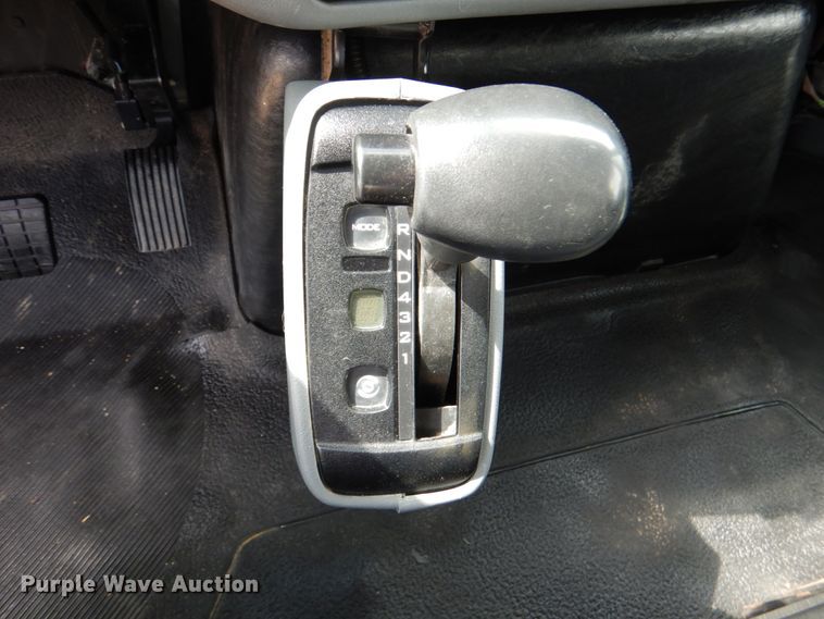 image for item DM3899 2004 International 7400  dump truck