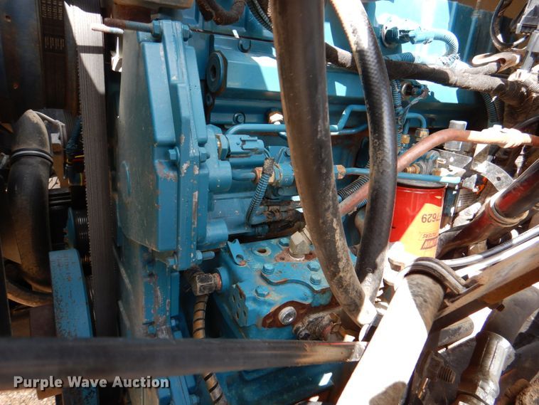 image for item DM3899 2004 International 7400  dump truck