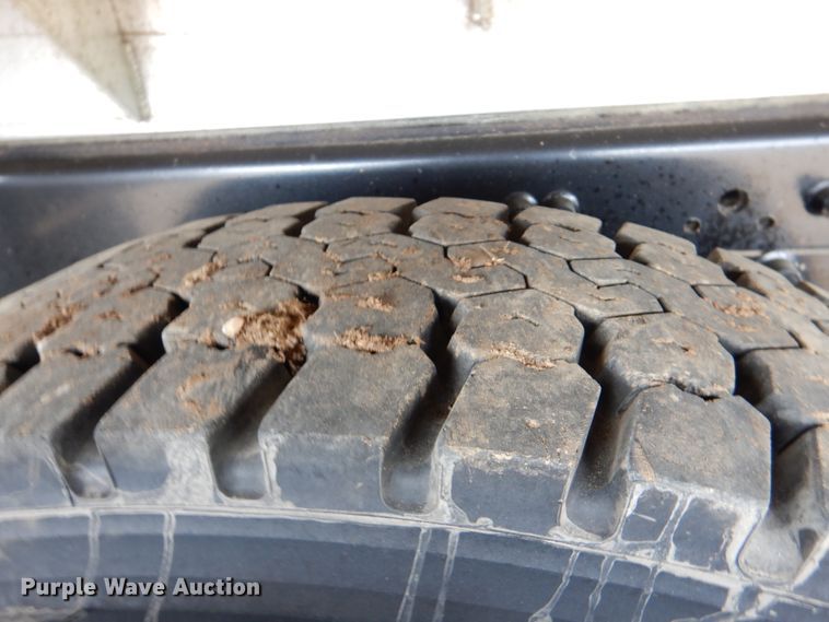 image for item DM3899 2004 International 7400  dump truck