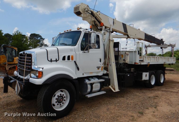 image for item DM3902 2009 Sterling LT9500  crane truck