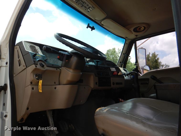 image for item DM3902 2009 Sterling LT9500  crane truck