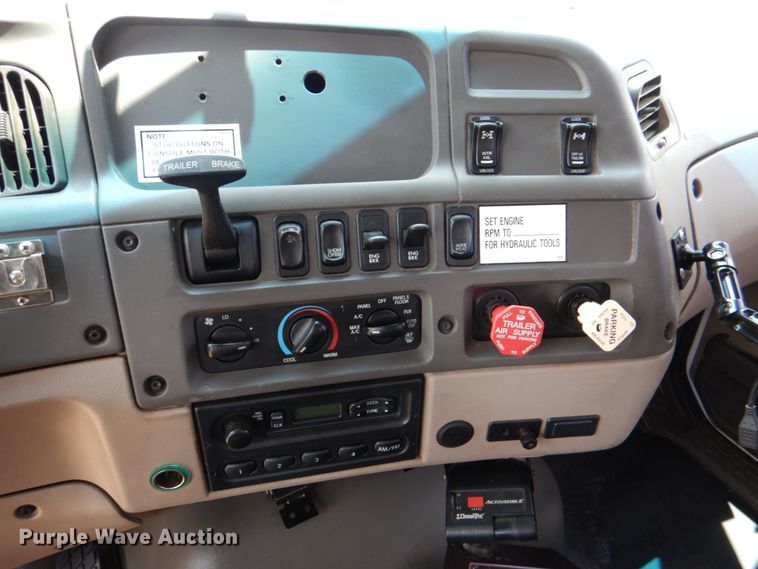 image for item DM3902 2009 Sterling LT9500  crane truck