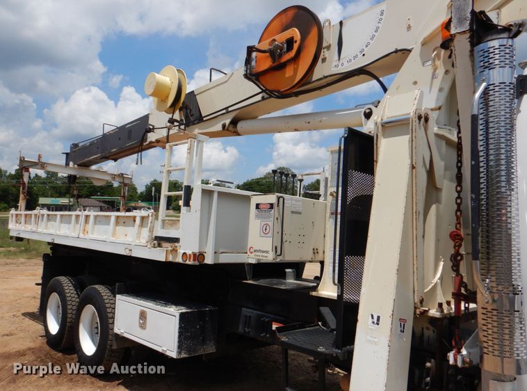 image for item DM3902 2009 Sterling LT9500  crane truck