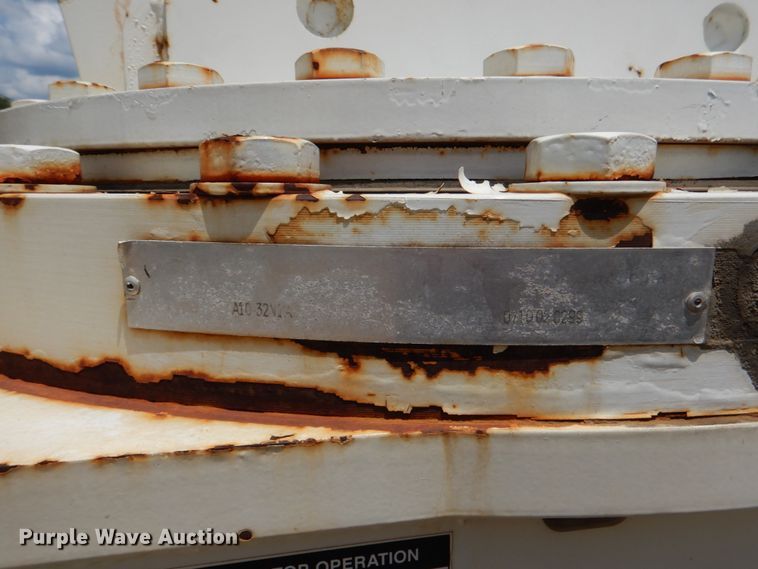 image for item DM3902 2009 Sterling LT9500  crane truck