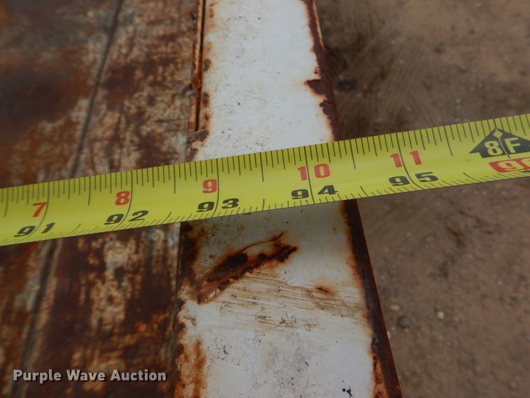 image for item DM3902 2009 Sterling LT9500  crane truck