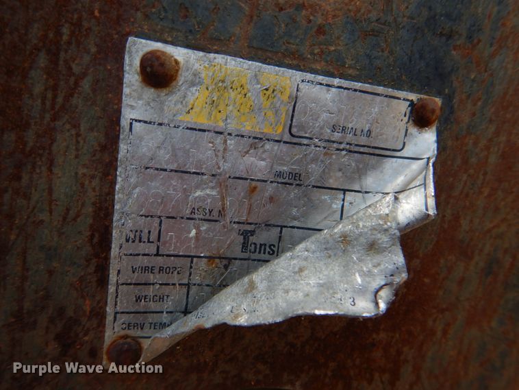 image for item DM3902 2009 Sterling LT9500  crane truck