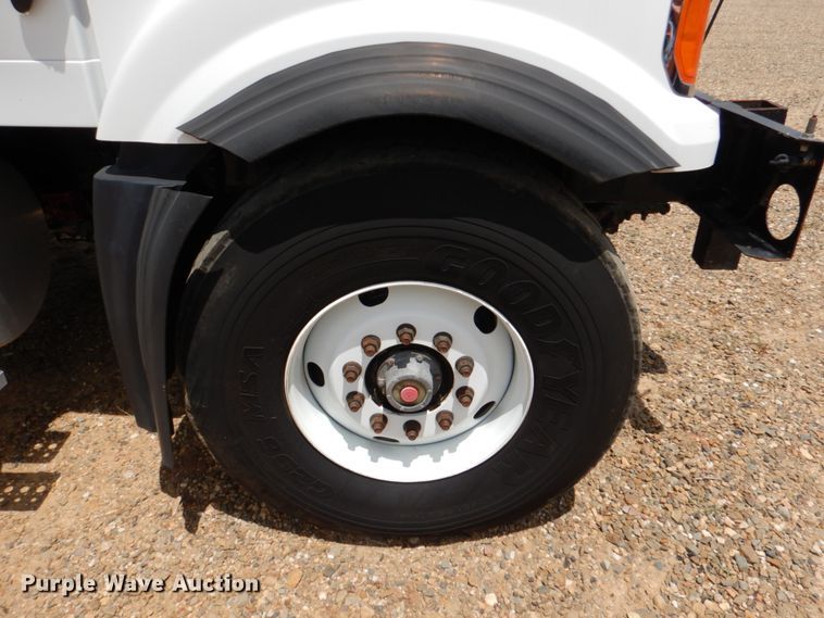 image for item DM3902 2009 Sterling LT9500  crane truck