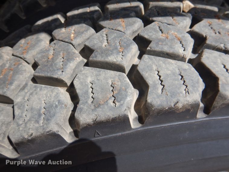 image for item DM3902 2009 Sterling LT9500  crane truck