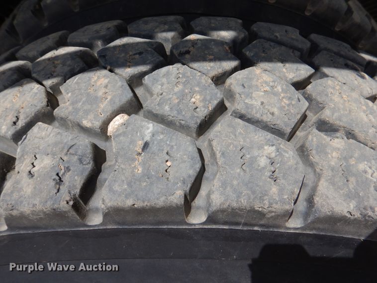 image for item DM3902 2009 Sterling LT9500  crane truck