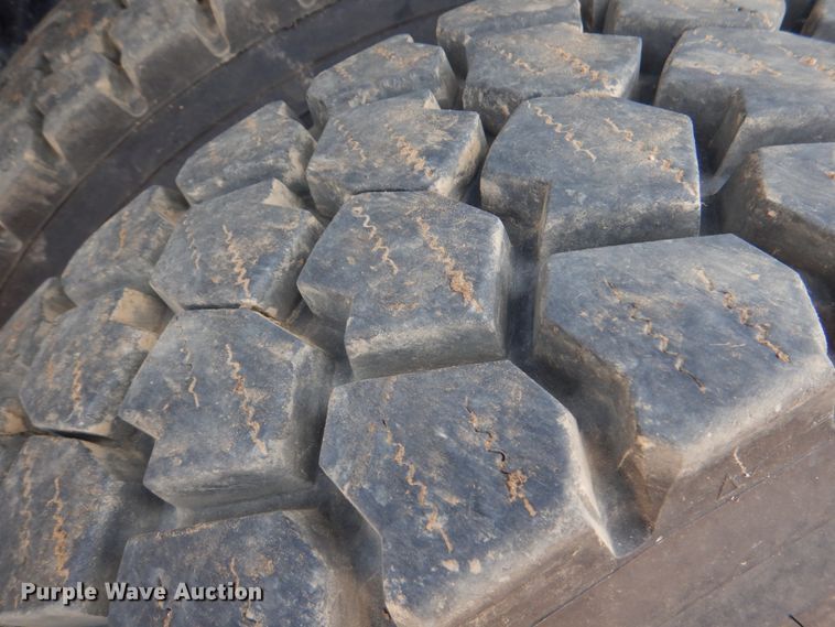 image for item DM3902 2009 Sterling LT9500  crane truck