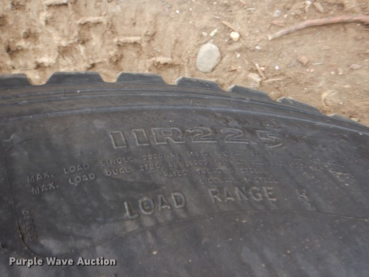 image for item DM3902 2009 Sterling LT9500  crane truck