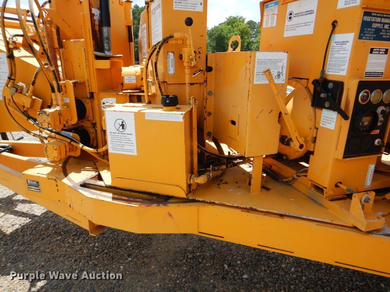 image for item DM3903 2002 Bandit CB90  wood chipper