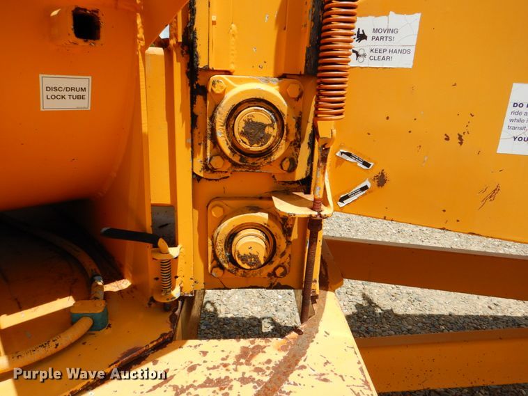 image for item DM3903 2002 Bandit CB90  wood chipper