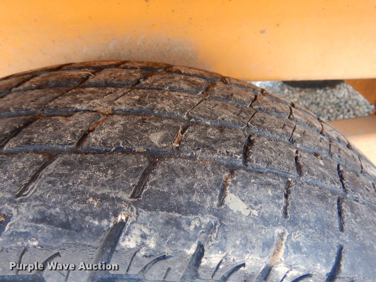 image for item DM3903 2002 Bandit CB90  wood chipper