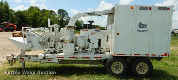 image for item DM3904 Bandit 90  wood chipper