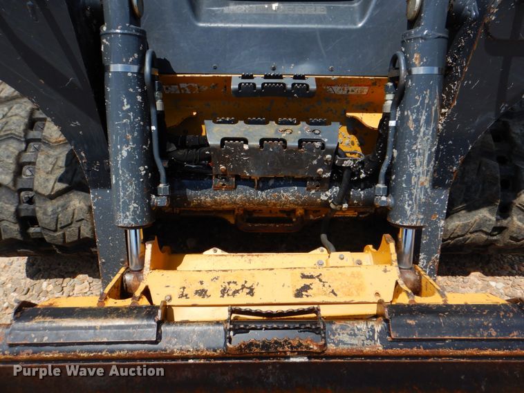 image for item DM3905 2018 John Deere 333G  tracked skid steer loader