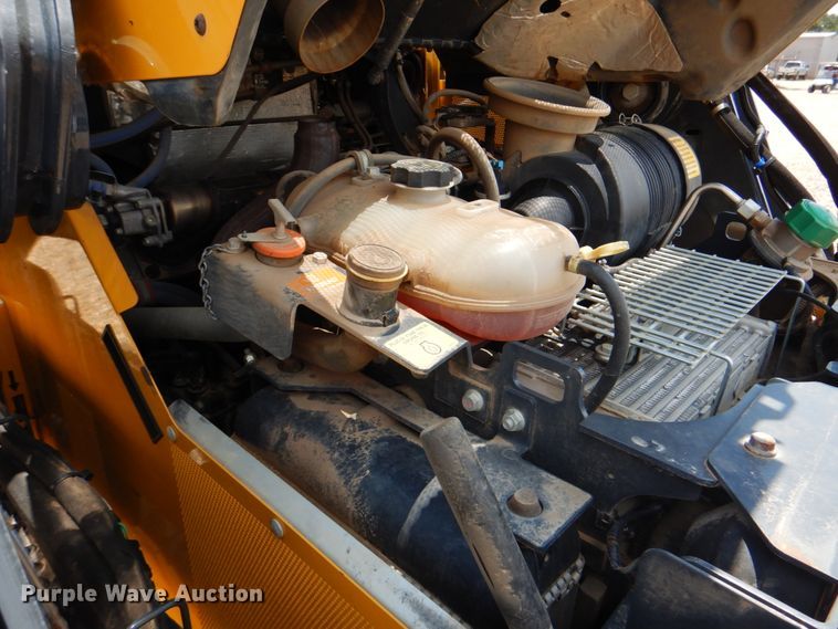 image for item DM3905 2018 John Deere 333G  tracked skid steer loader