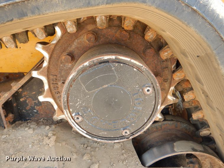 image for item DM3905 2018 John Deere 333G  tracked skid steer loader