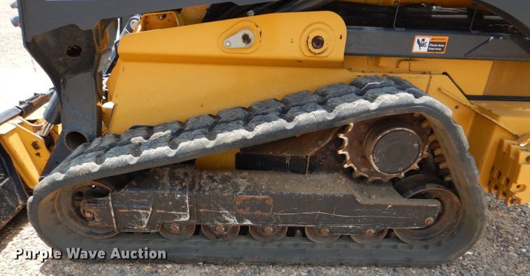 image for item DM3905 2018 John Deere 333G  tracked skid steer loader