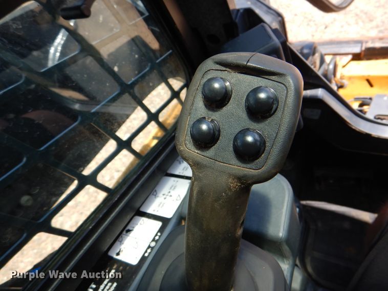 image for item DM3905 2018 John Deere 333G  tracked skid steer loader