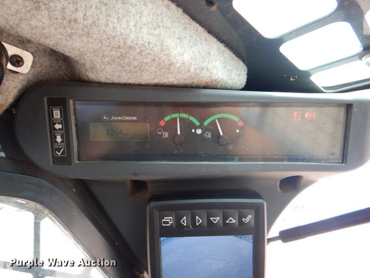 image for item DM3905 2018 John Deere 333G  tracked skid steer loader