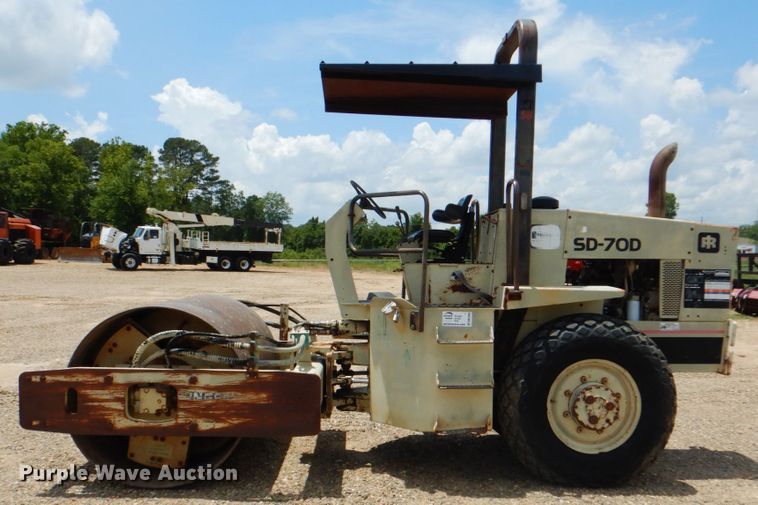 image for item DM3906 1994 Ingersoll Rand SD70D  single drum vibratory roller