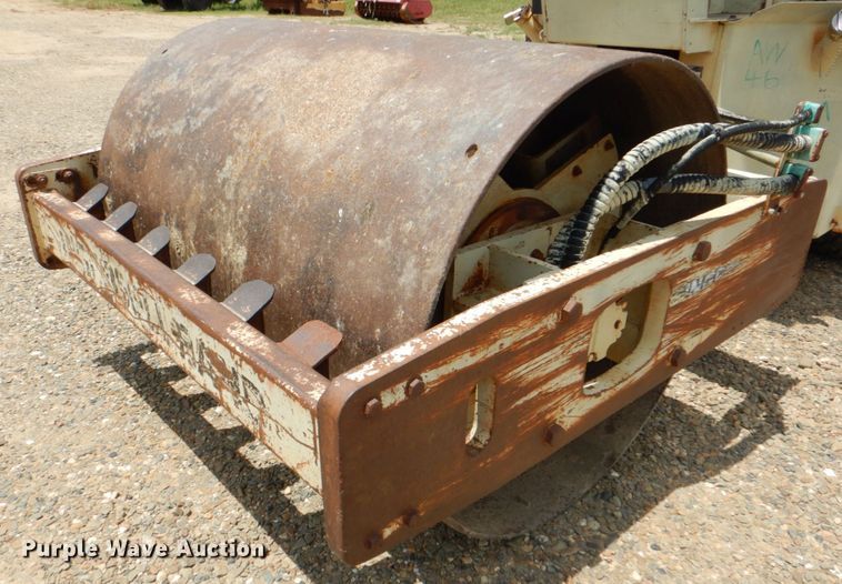 image for item DM3906 1994 Ingersoll Rand SD70D  single drum vibratory roller