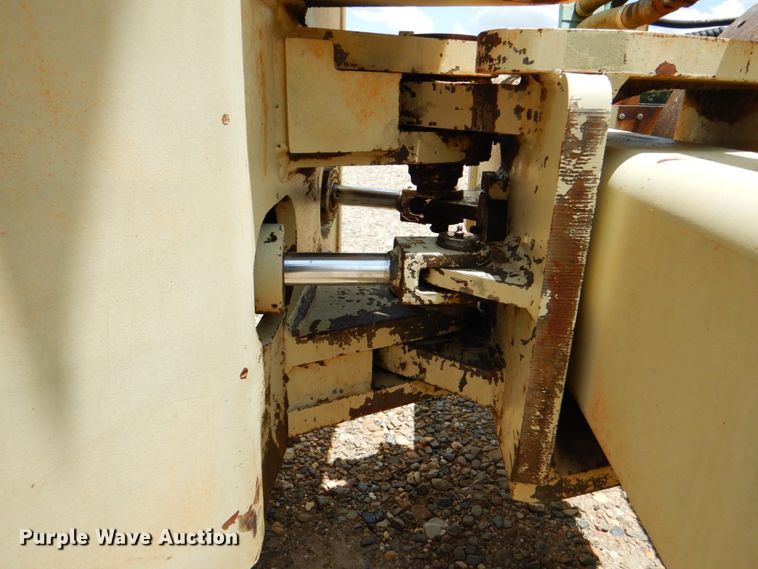 image for item DM3906 1994 Ingersoll Rand SD70D  single drum vibratory roller