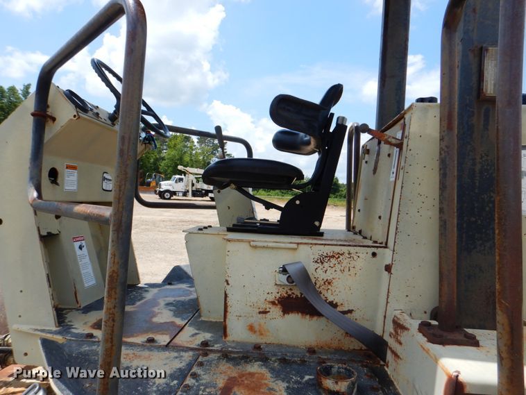 image for item DM3906 1994 Ingersoll Rand SD70D  single drum vibratory roller