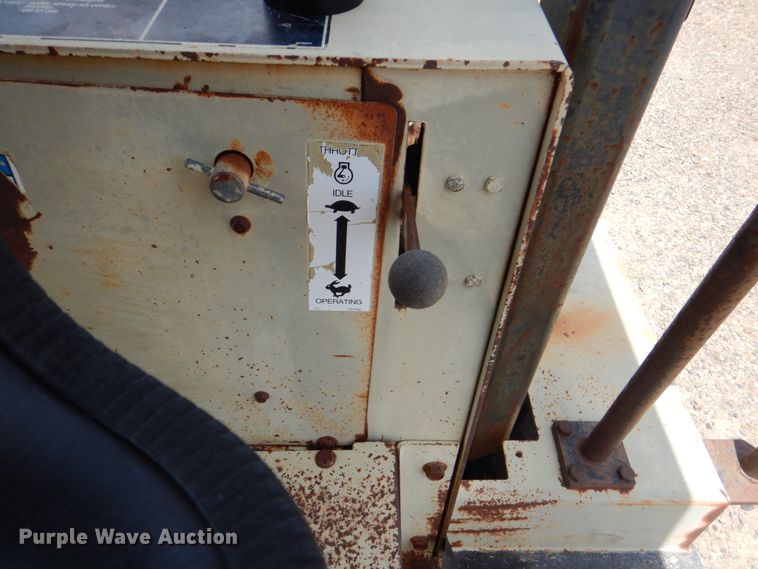 image for item DM3906 1994 Ingersoll Rand SD70D  single drum vibratory roller