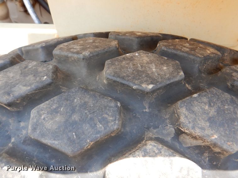 image for item DM3906 1994 Ingersoll Rand SD70D  single drum vibratory roller