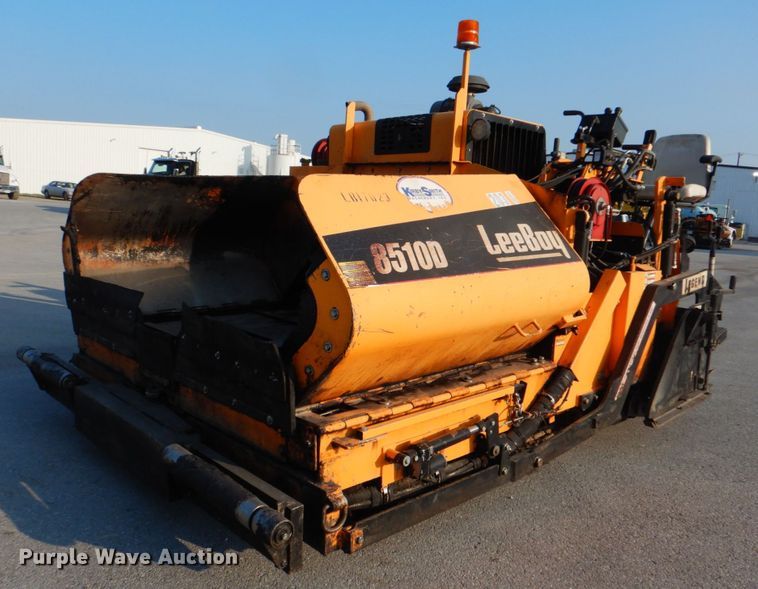 image for item DM3915 LeeBoy 8510D  paver