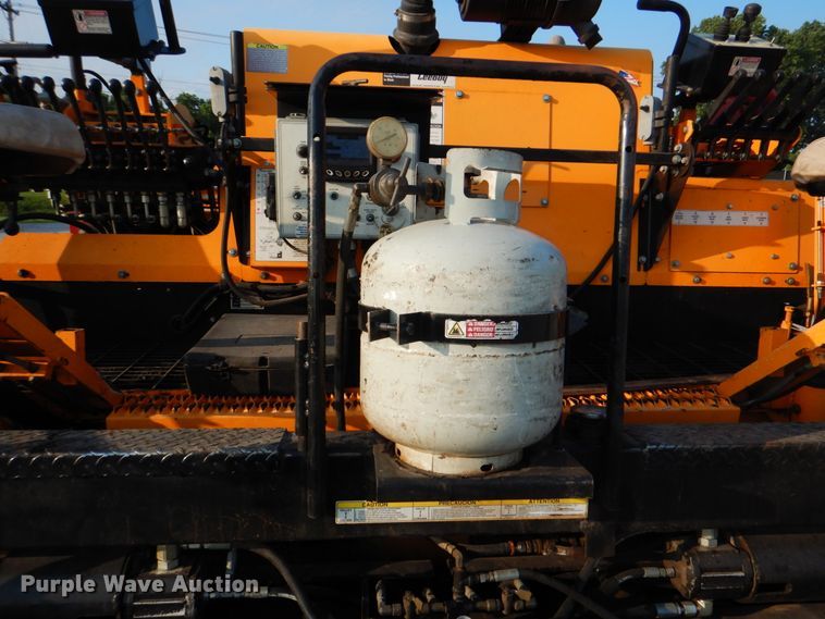 image for item DM3915 LeeBoy 8510D  paver