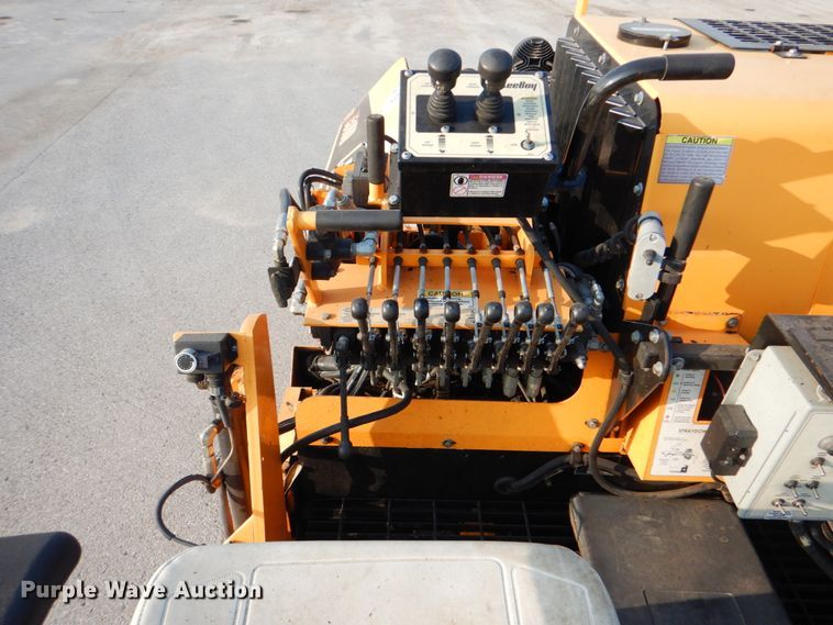 image for item DM3915 LeeBoy 8510D  paver