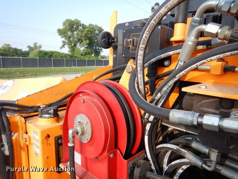 image for item DM3915 LeeBoy 8510D  paver