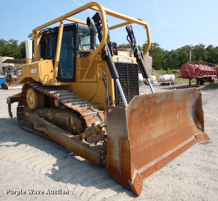 image for item DM3930 2011 Caterpillar D6T XL  dozer
