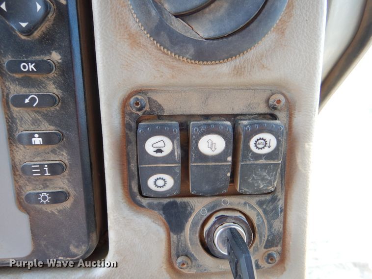 image for item DM3930 2011 Caterpillar D6T XL  dozer