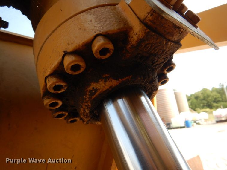 image for item DM3930 2011 Caterpillar D6T XL  dozer