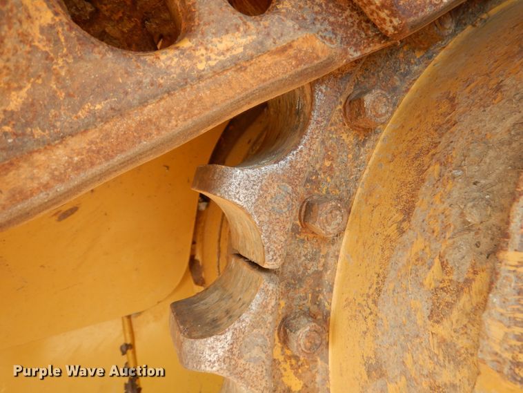 image for item DM3930 2011 Caterpillar D6T XL  dozer