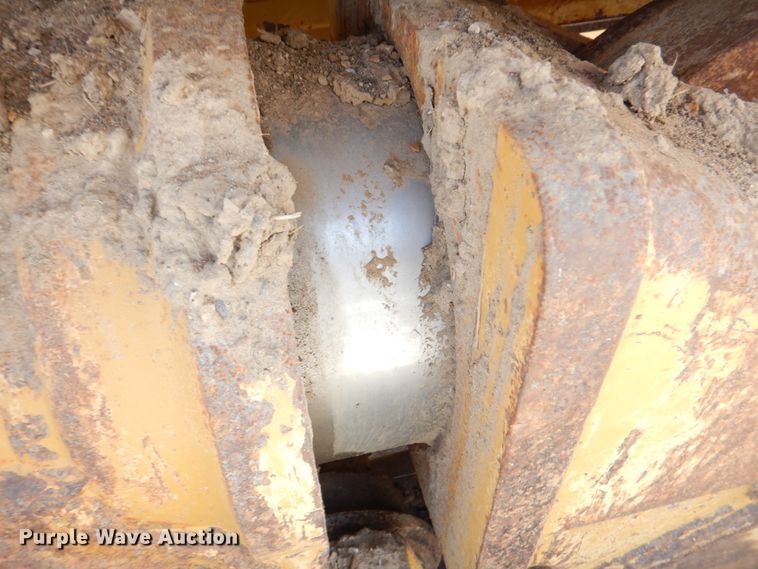 image for item DM3930 2011 Caterpillar D6T XL  dozer