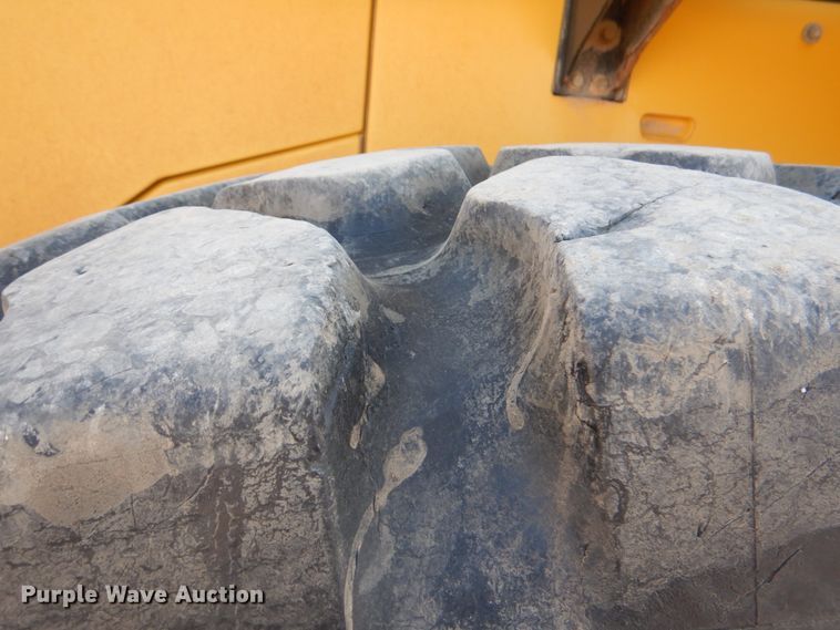 image for item DM3932 2012 Komatsu WA500-7  wheel loader