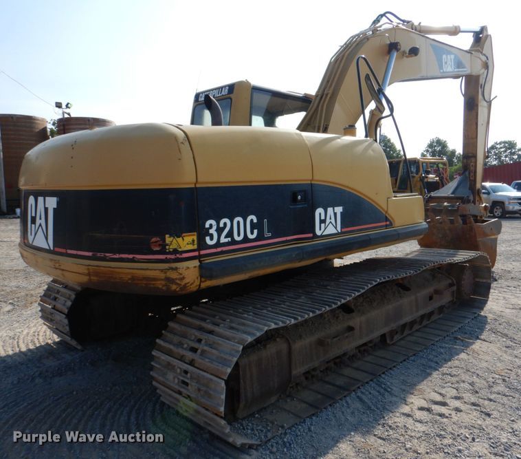 image for item DM3933 2006 Caterpillar 320CL  excavator