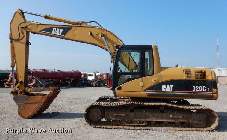 image for item DM3933 2006 Caterpillar 320CL  excavator