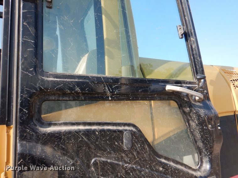 image for item DM3933 2006 Caterpillar 320CL  excavator