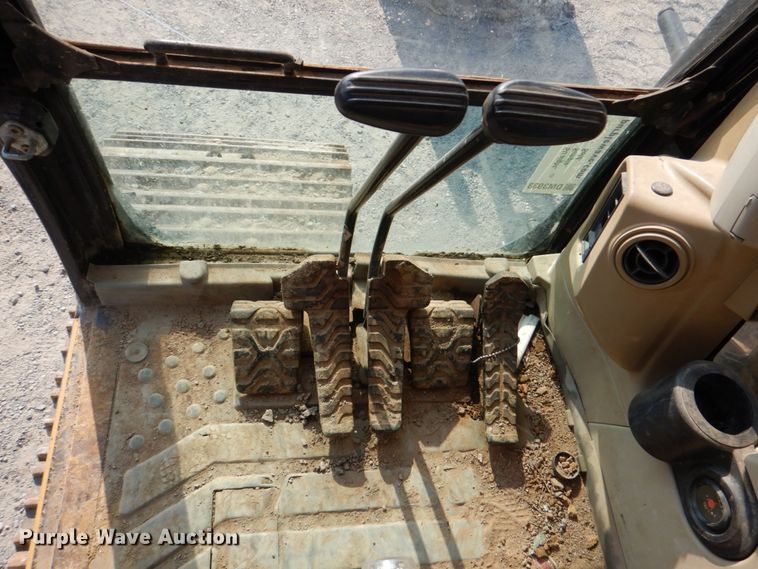 image for item DM3933 2006 Caterpillar 320CL  excavator